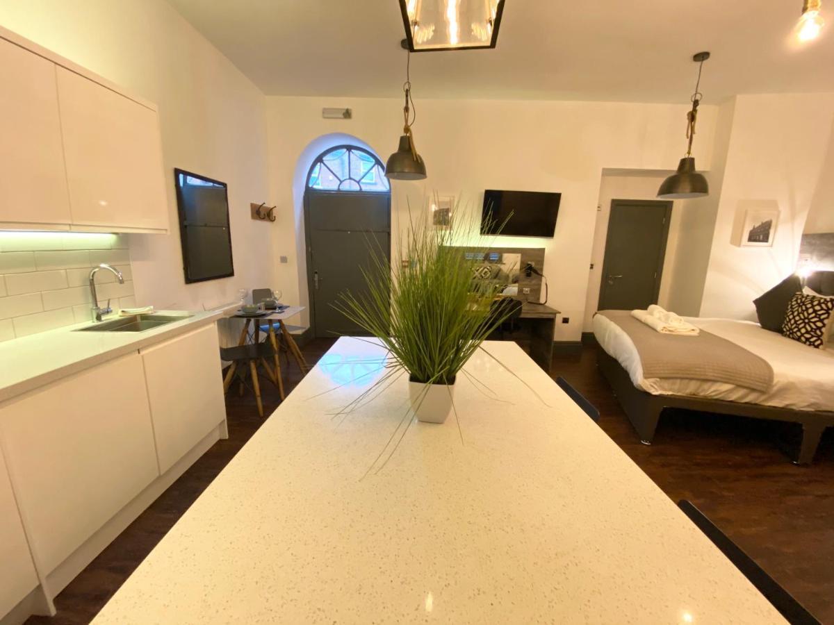 Studio At The Coach House Apartments Leeds  Extérieur photo